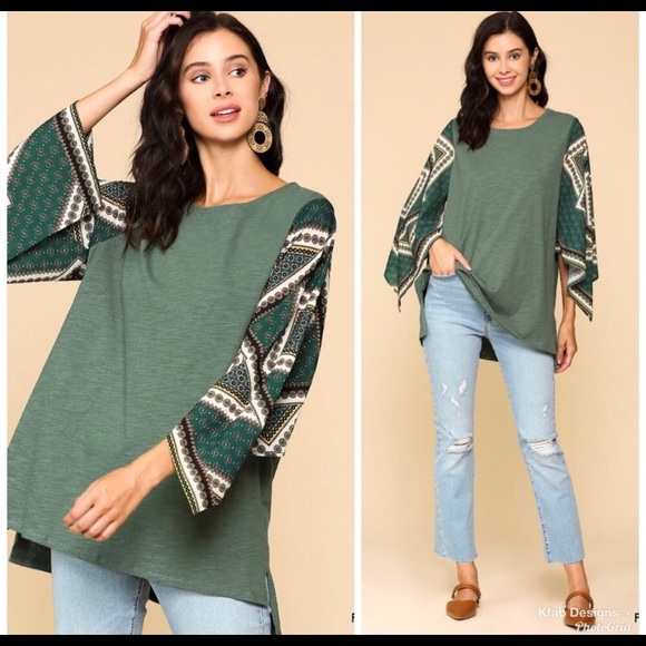 Scarf Printed Diagonal Sleeve Top. Size Large - Picture 2 of 4